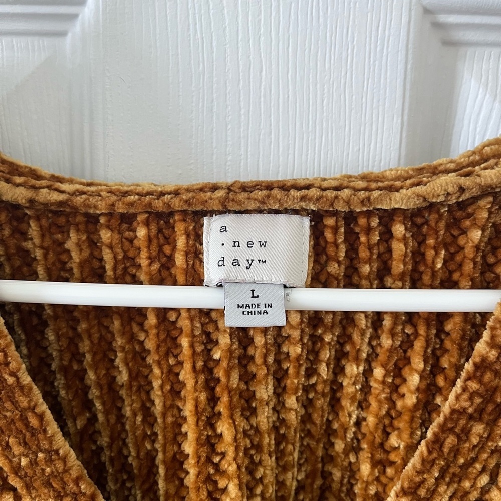 A New Day Gold Knit Sweater - Picture 5 of 5
